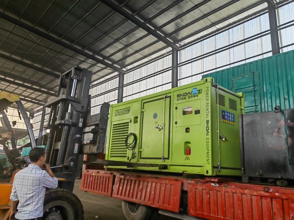 油水分離器分離水分的工作原理?